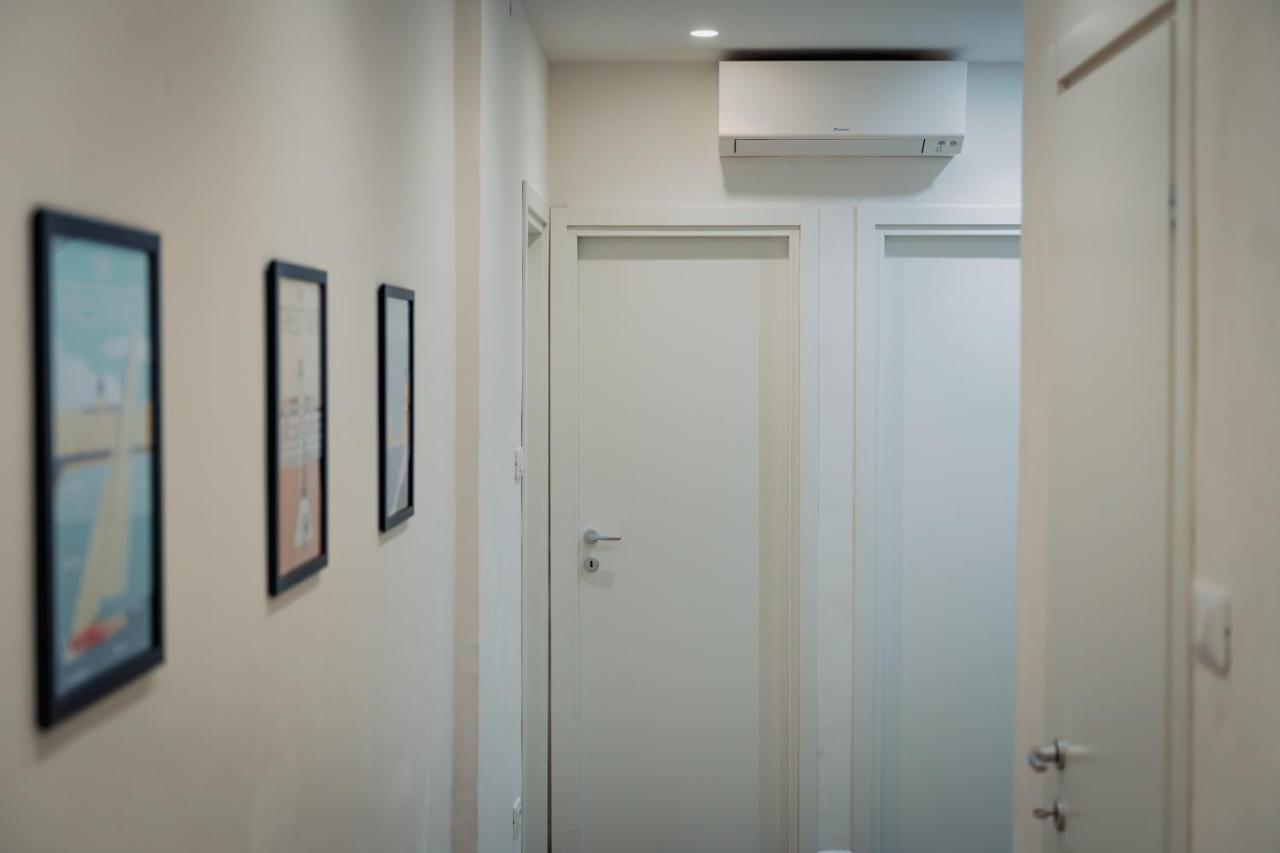 Centro Storico Moderno Trilocale Con Balcone Lägenhet Trieste Exteriör bild