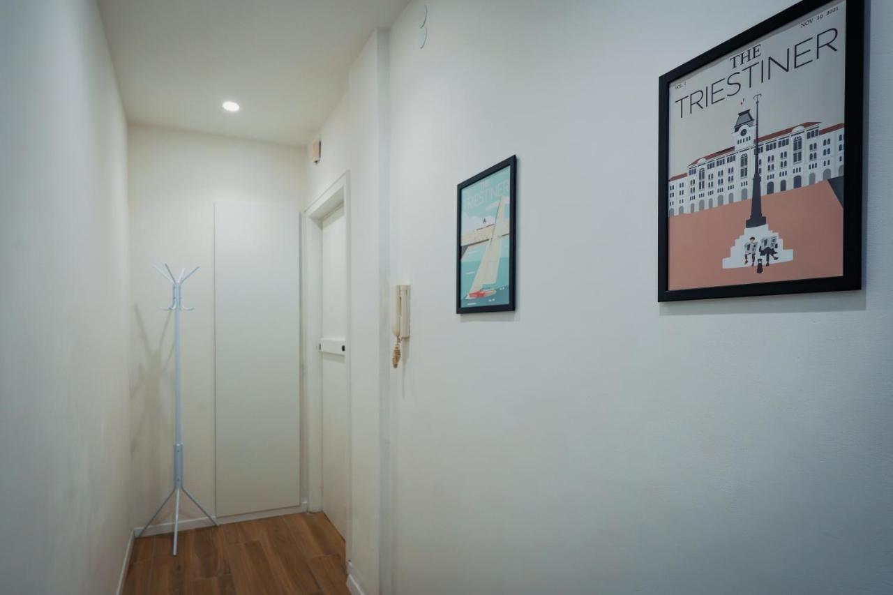 Centro Storico Moderno Trilocale Con Balcone Lägenhet Trieste Exteriör bild
